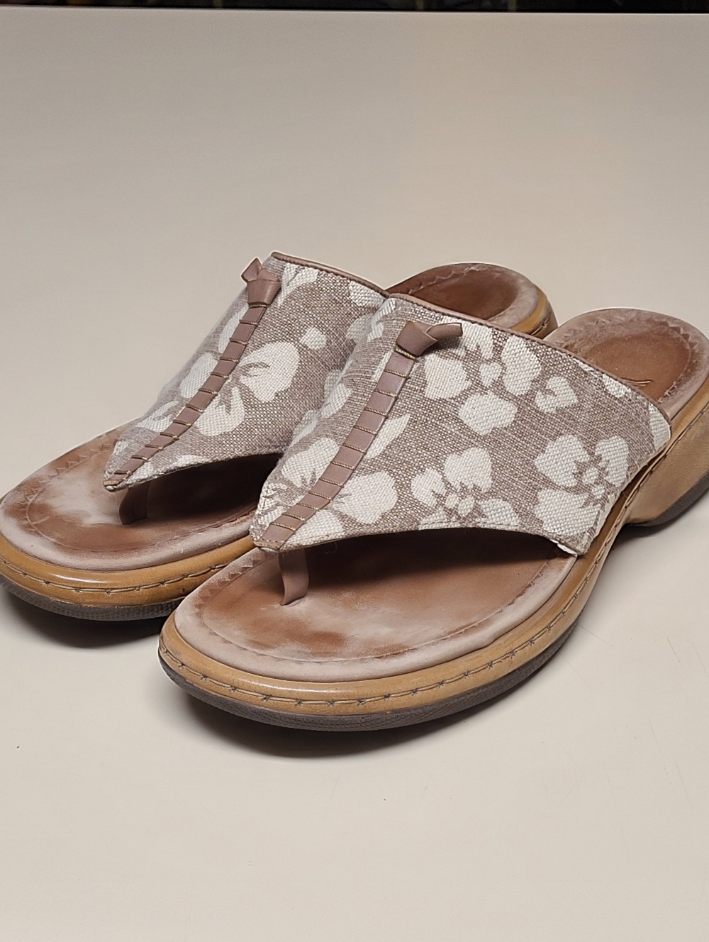 Dansko Chunky Floral leather thong wedge sandals size 39